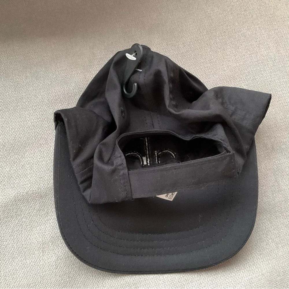 Alo Yoga Off-Duty Cap Black/Black